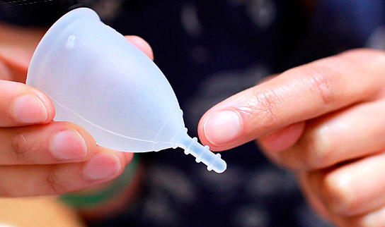 Как обрезать стебель менструальной чаши